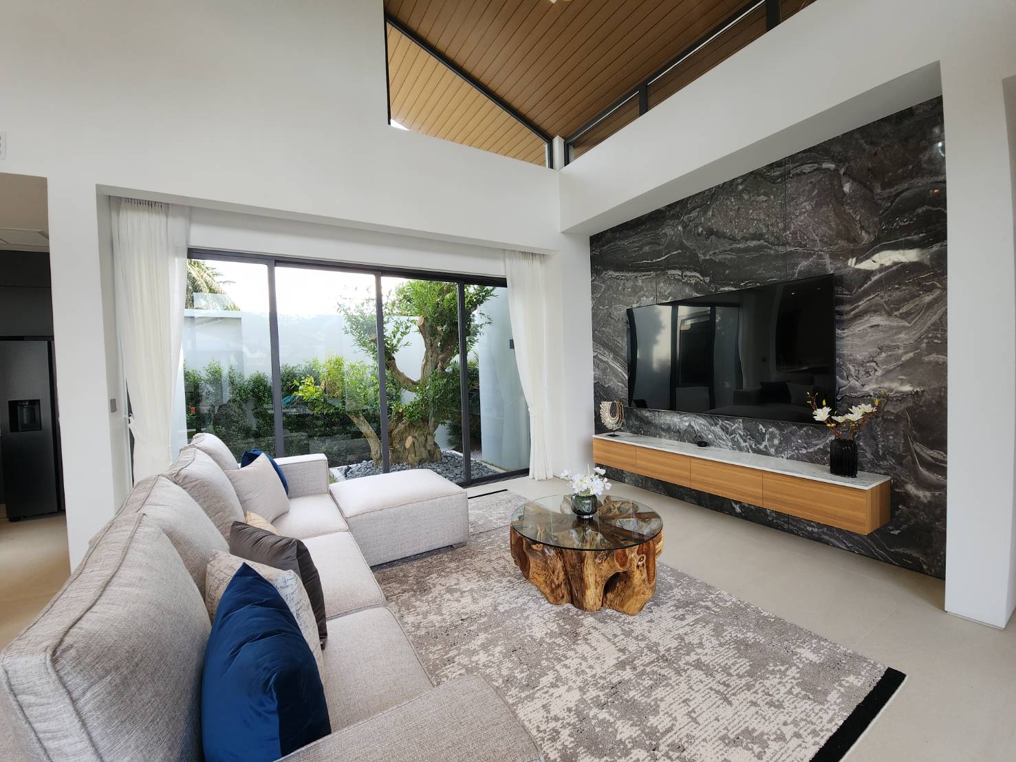 Wilawan Luna Vista 15